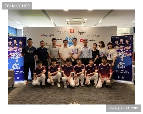 武汉羽毛球队团队协作新模式探讨与热议推动竞技水平提升 武汉羽毛球队团队协作新模式探讨与热议推动竞技水平提升