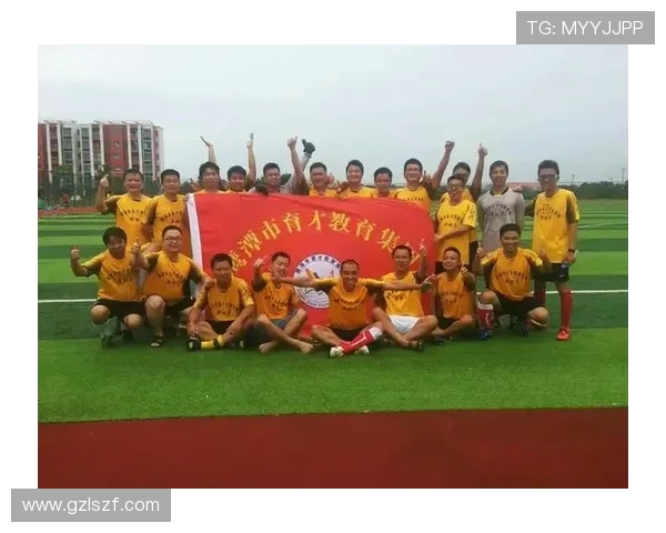 重庆足球队技术实力强劲荣登全国足球技术排行榜第二名 重庆足球队技术实力强劲荣登全国足球技术排行榜第二名