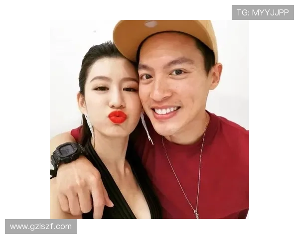 西班牙足球明星娇妻喜迎新生命怀孕消息引发热议与祝福