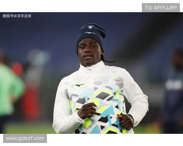 足球场上的璀璨星光揭秘那些踢足球明星的精彩瞬间与背后故事