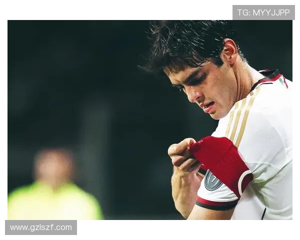 足球明星贴纸卡卡的传奇故事与收藏价值探秘