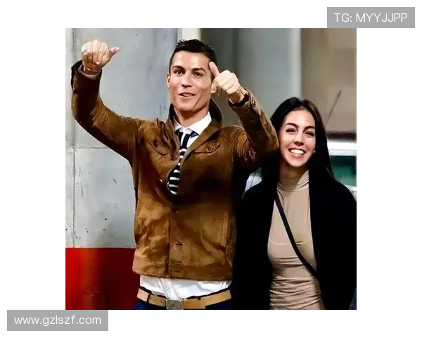 国内足球明星女友们的生活与爱情故事揭秘 国内足球明星女友们的生活与爱情故事揭秘